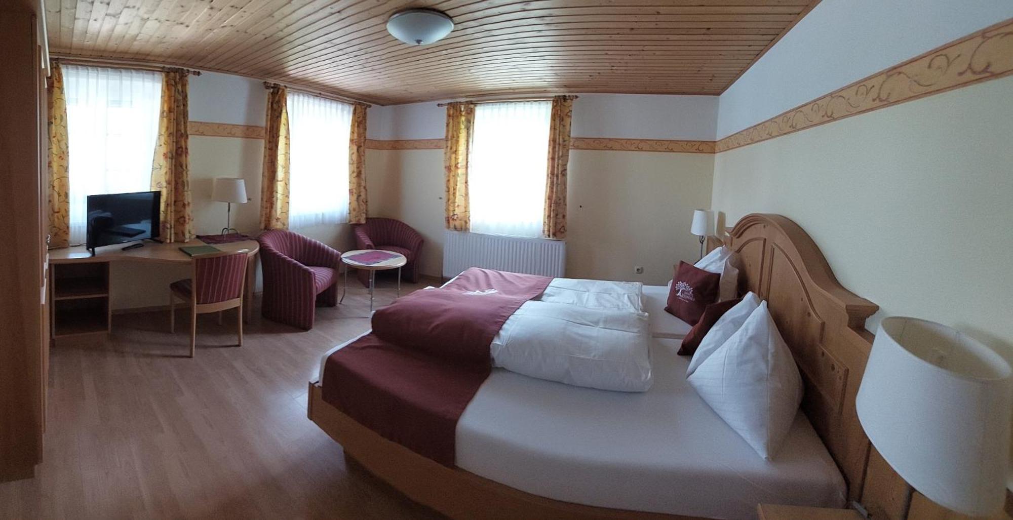 Landhotel Waldmuehle Sankt Georgen im Attergau Exterior photo